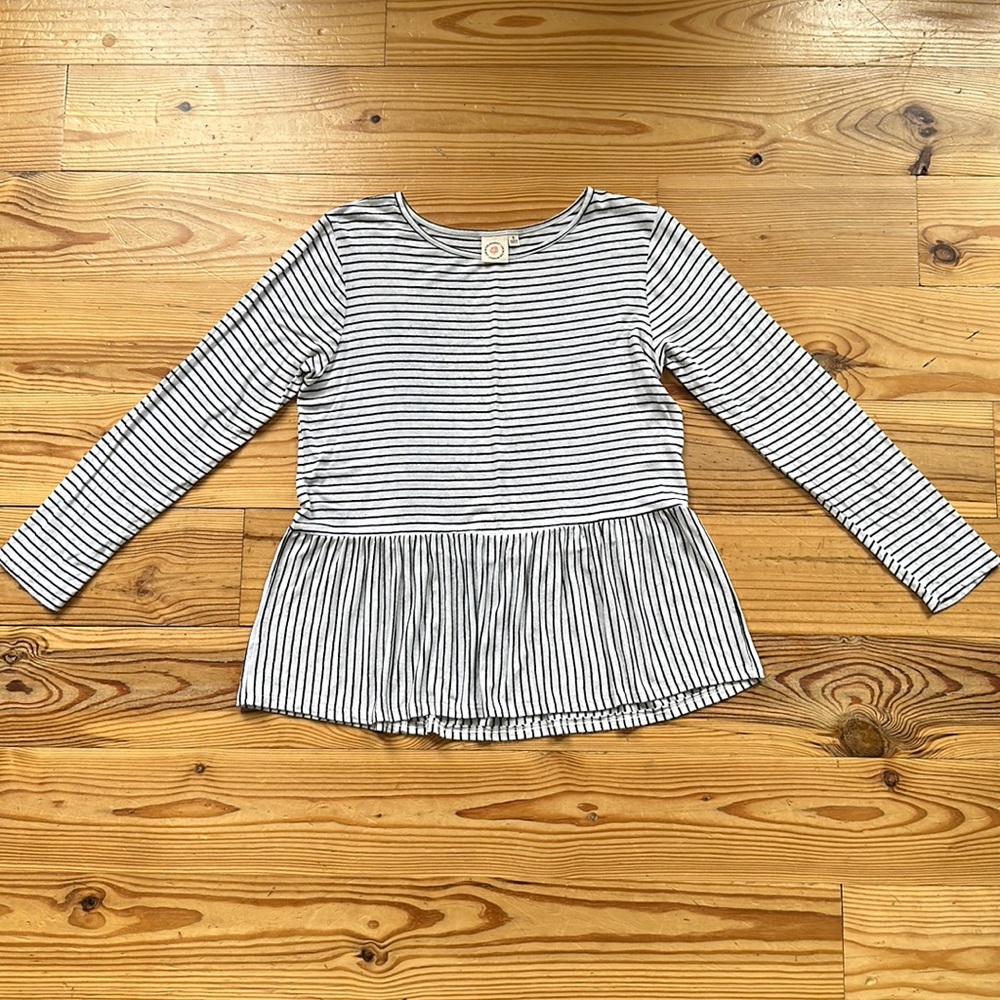 peplum tshirt blouse | size small